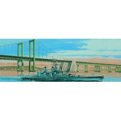 Trumpeter Models 5702 1:700 USS New Jersey BB62 Battleship 1983