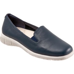 Trotters Universal Women's Shoes Navy 10.5 Wide (D) found on Bargain Bro from trotters for USD $75.96